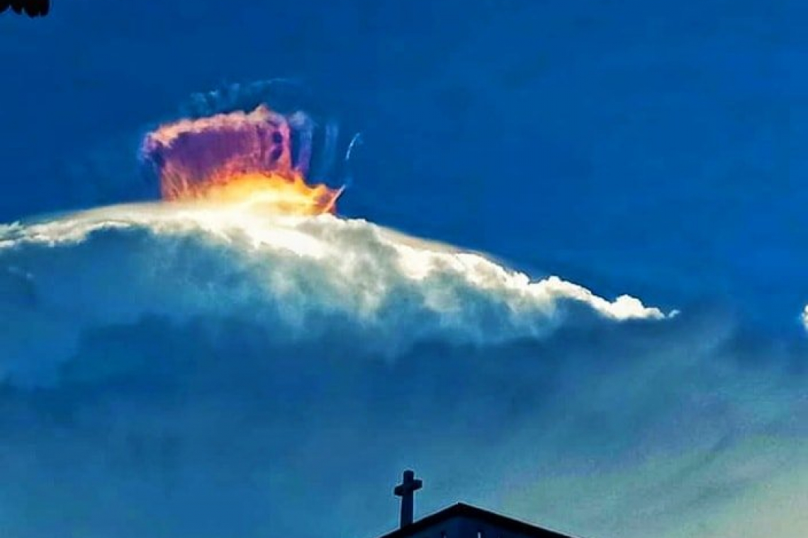 Mysterious Crown Phenomenon Appears in Cloud Formation